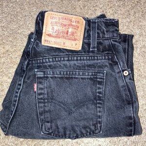 Black Vintage Levi’s; high waisted mom jean style